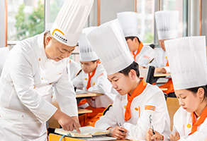 �ɶ��¶������ѧУ11:ѧУ��ѧ�������