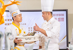 �ɶ��¶������ѧУ12:ѧУ��ѧ�������