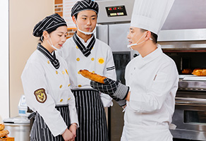 �ɶ��¶������ѧУ��ѧ����2:�����ѧ�����ò���