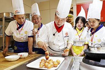 ���ɶ��¶���